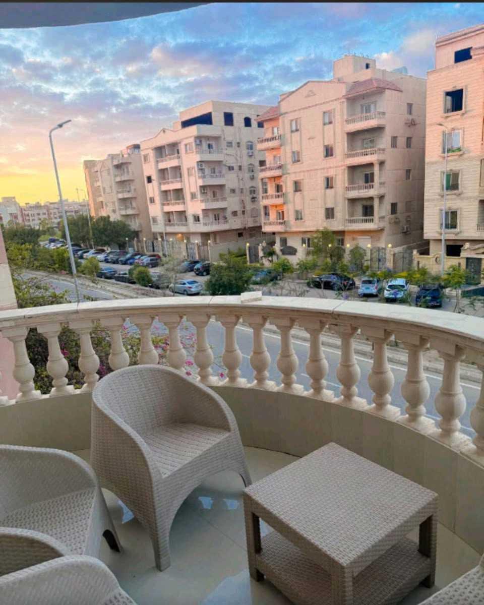 شقه للبيع في البنفسج ڤيلات 
