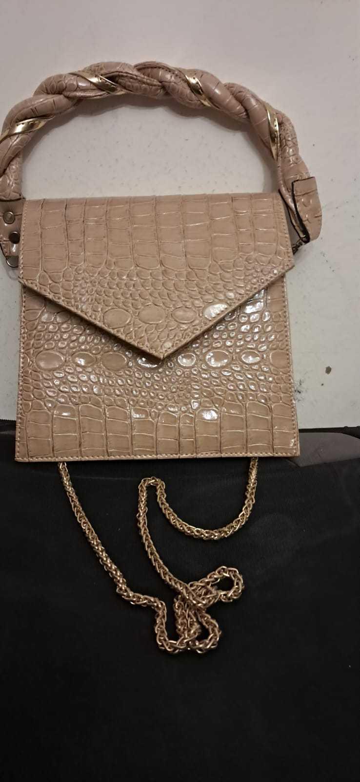Woman Bag — 1/2