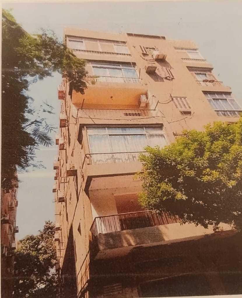 عماره للبيع  — 1/2