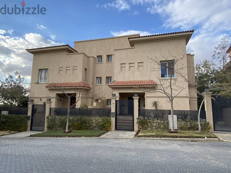 Panoramic Twin Villa for Sale in Hadaba Compound — 1/8