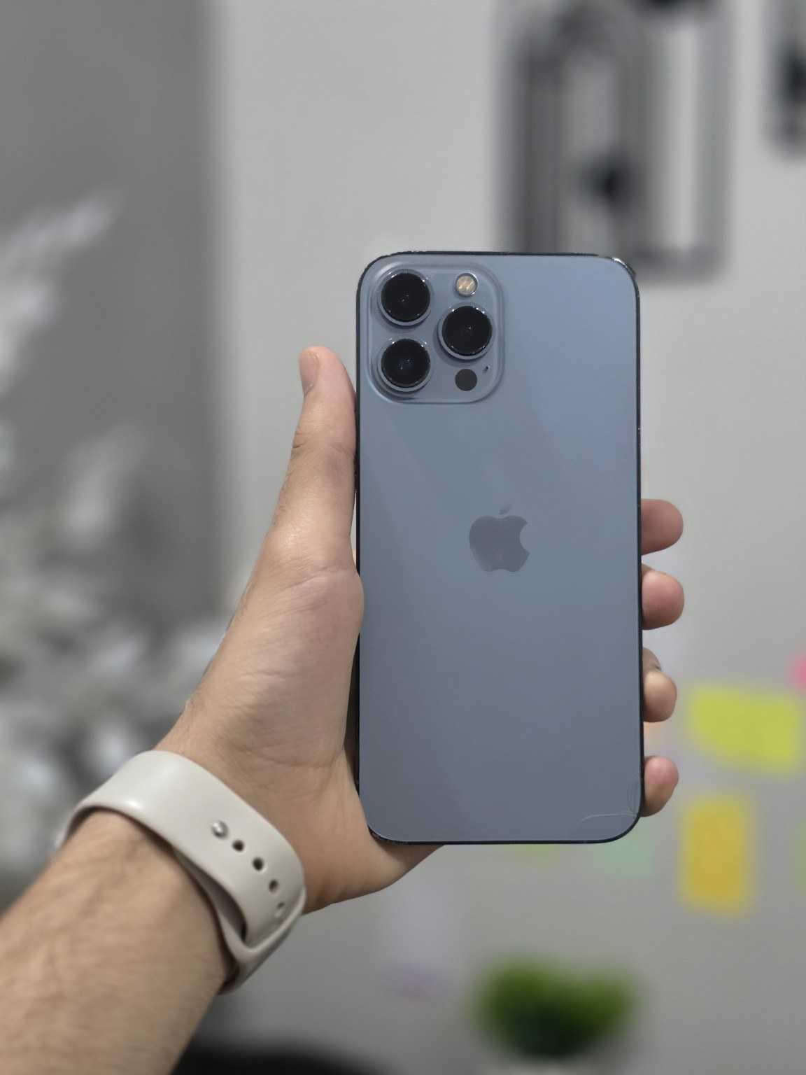 Iphone 13 Pro Max  — 1/8