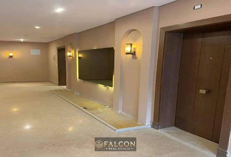 Apartment for sale (3 rooms) in installments over 10 years in front of Kempinski Hotel — 1/8