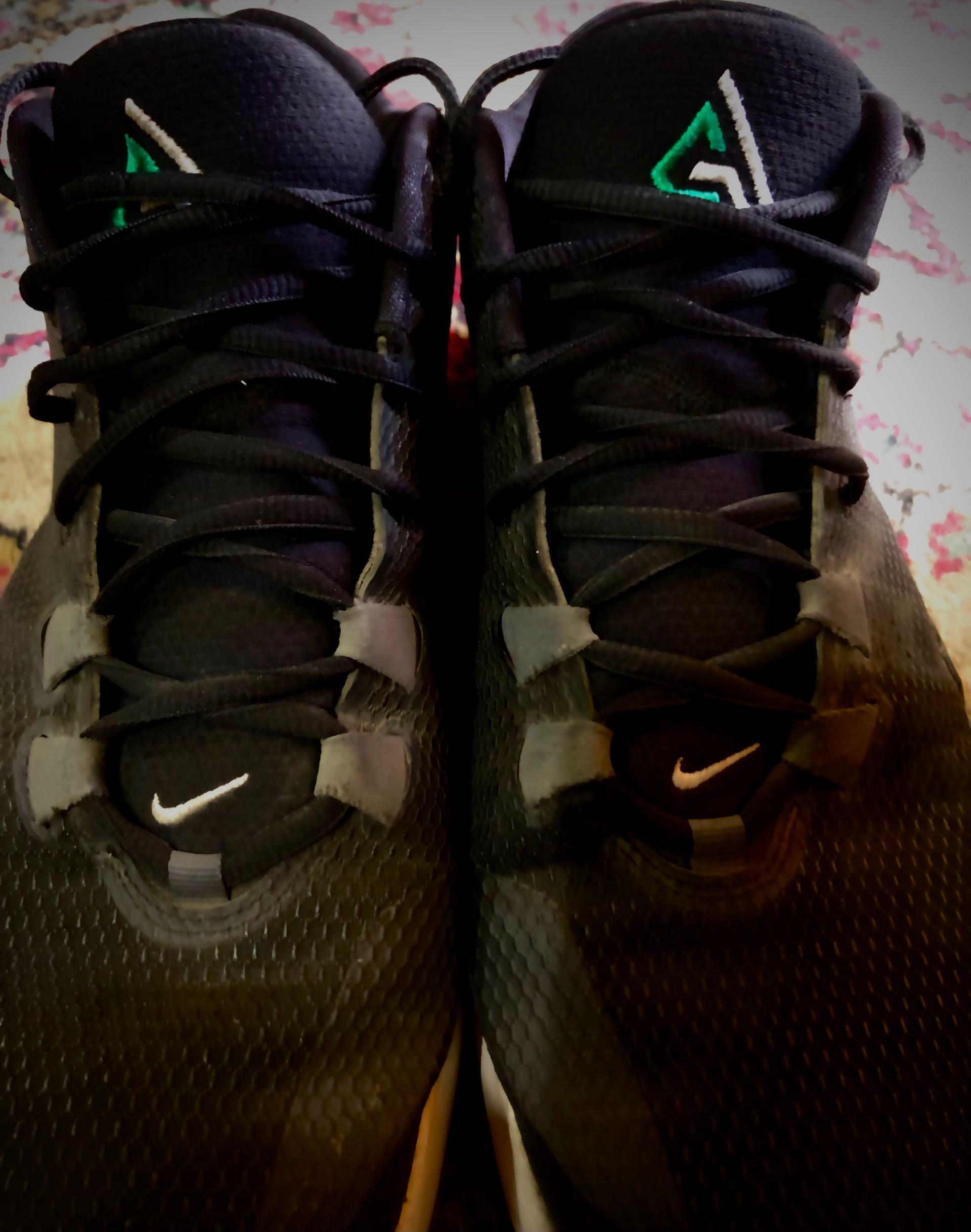 NIKE shoes 