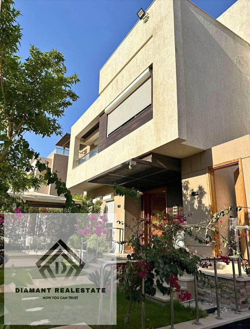 Villa FOR SALE in New Cairo ready for viewing, minutes from AUC and Katameya Dunes, with installments over longest payment period. — 1/8