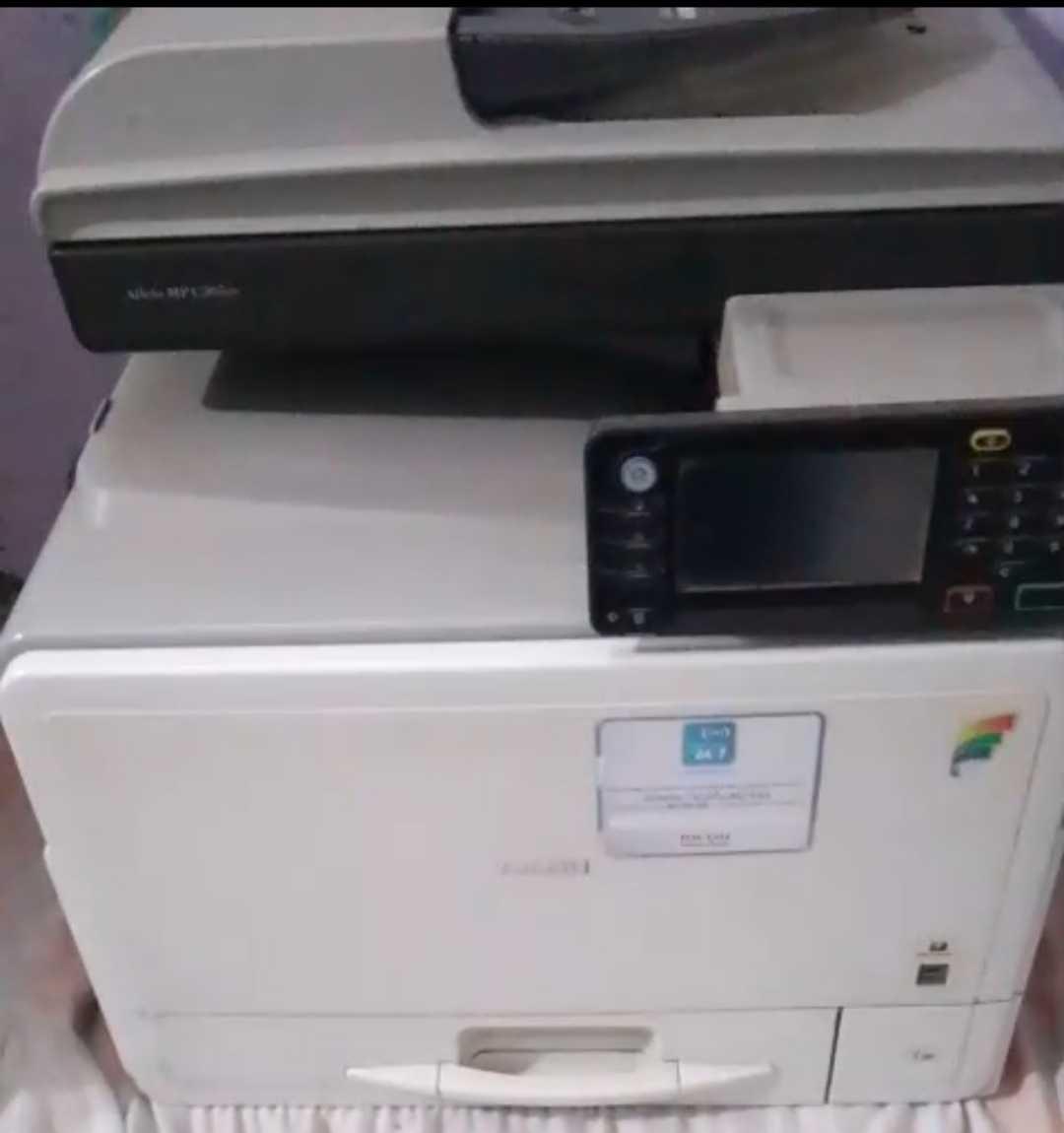 ريكو c305  — 1/8