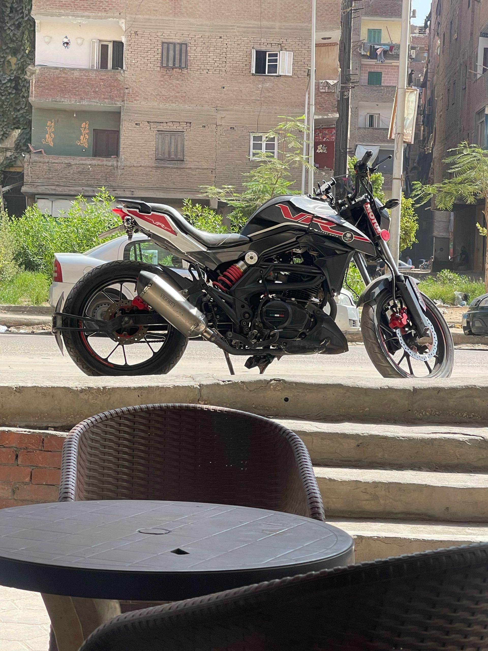 Vr200 — 1/4