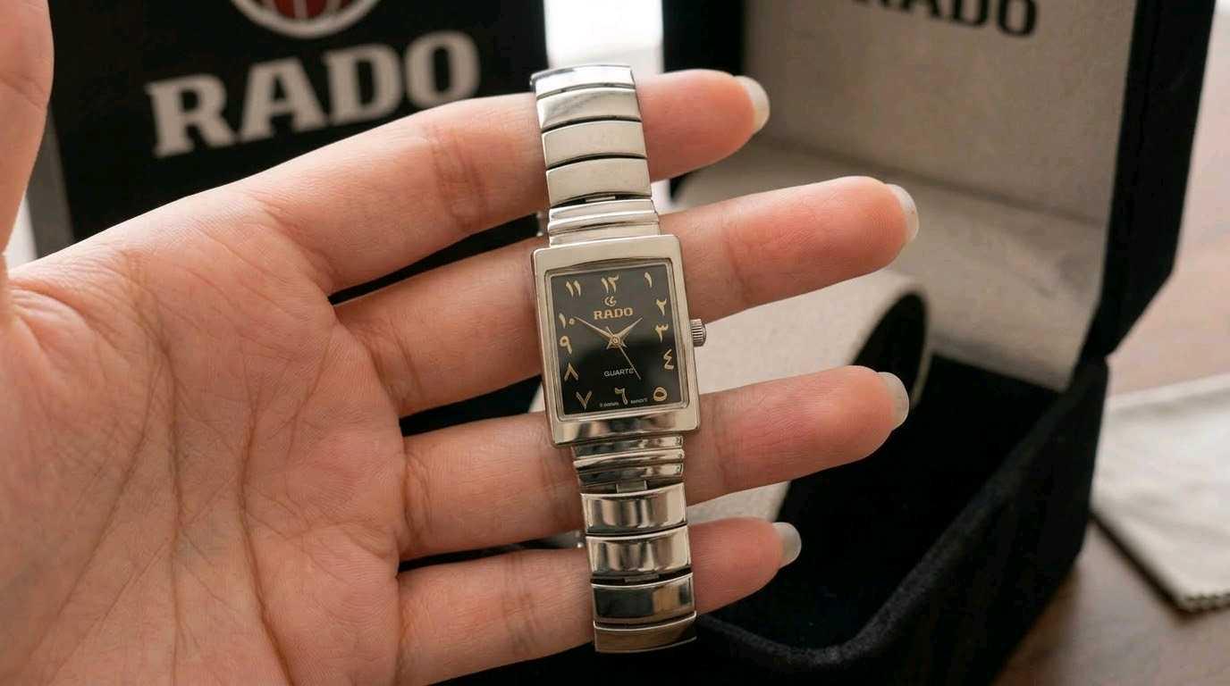ساعه  RADO حريمي ضد الماء  — 1/4