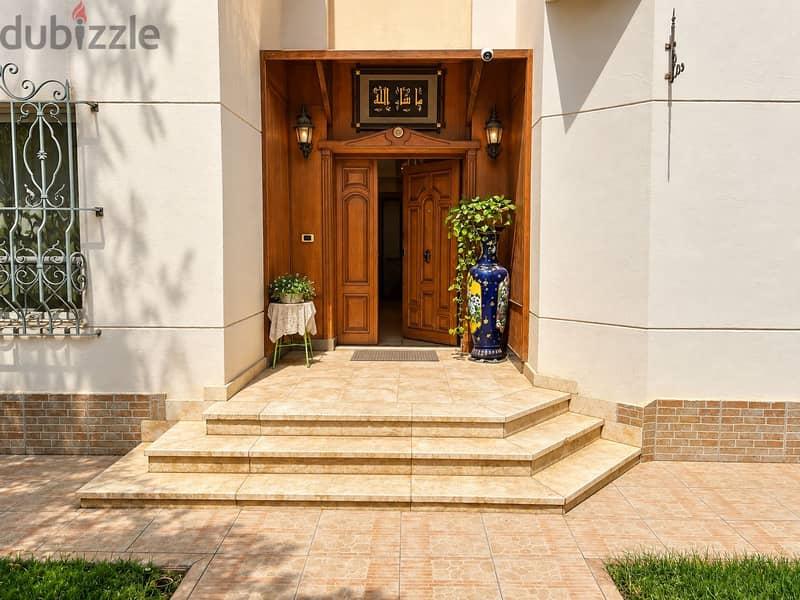 Prime Location Villa for Sale in Rehab 1 | Direct from Owner — 1/6