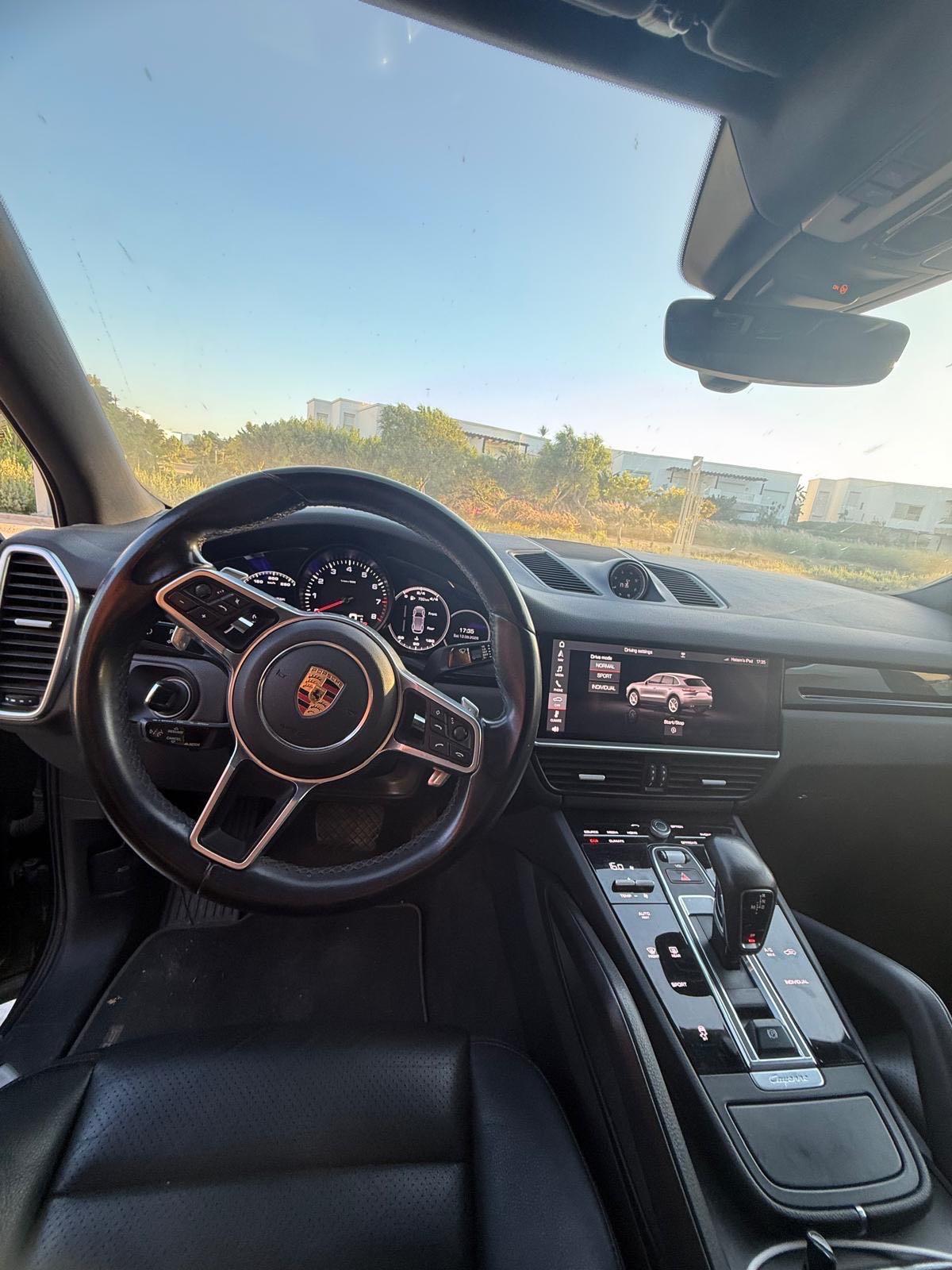 Porsche Cayenne SUV