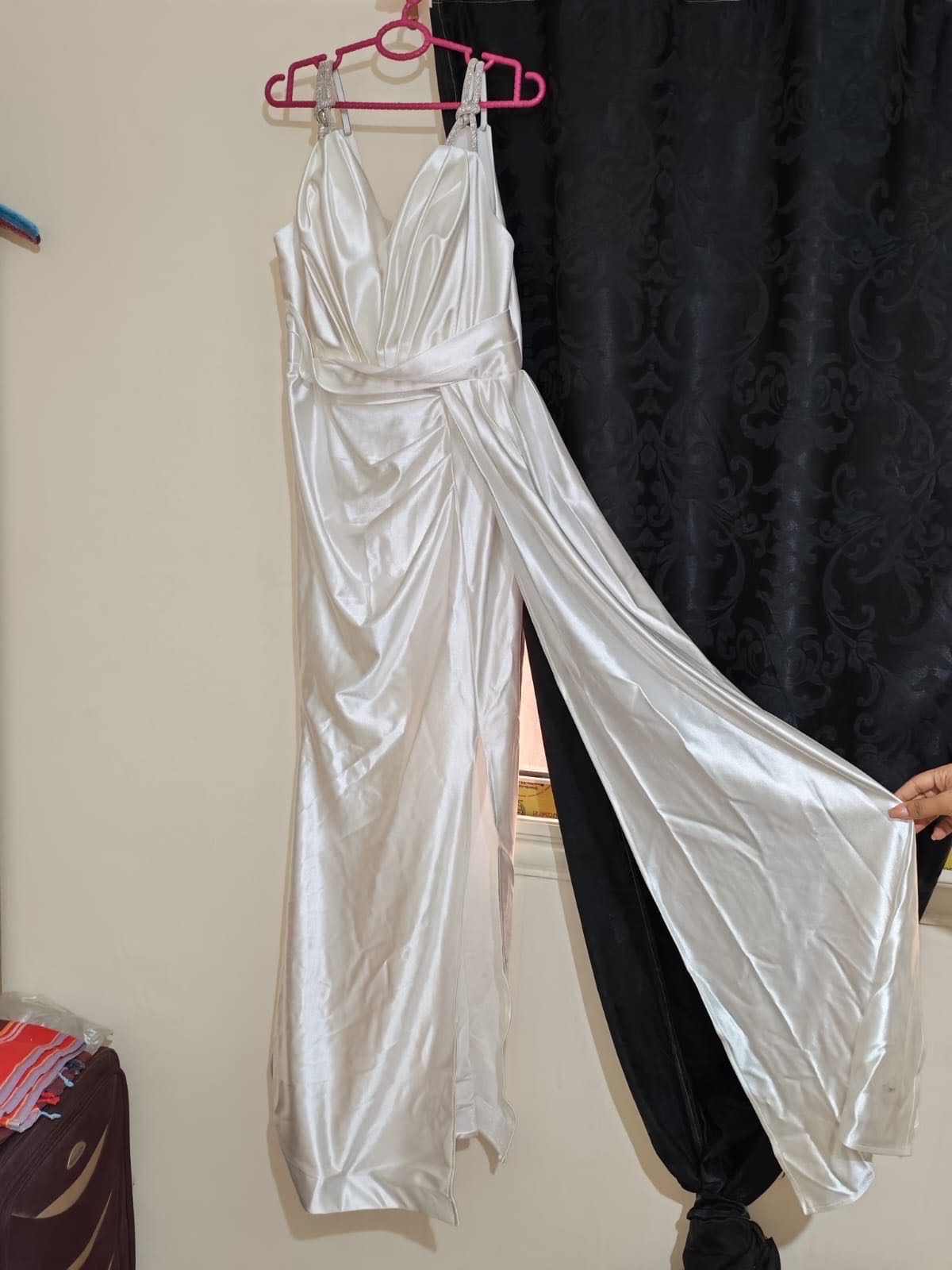 فستان 