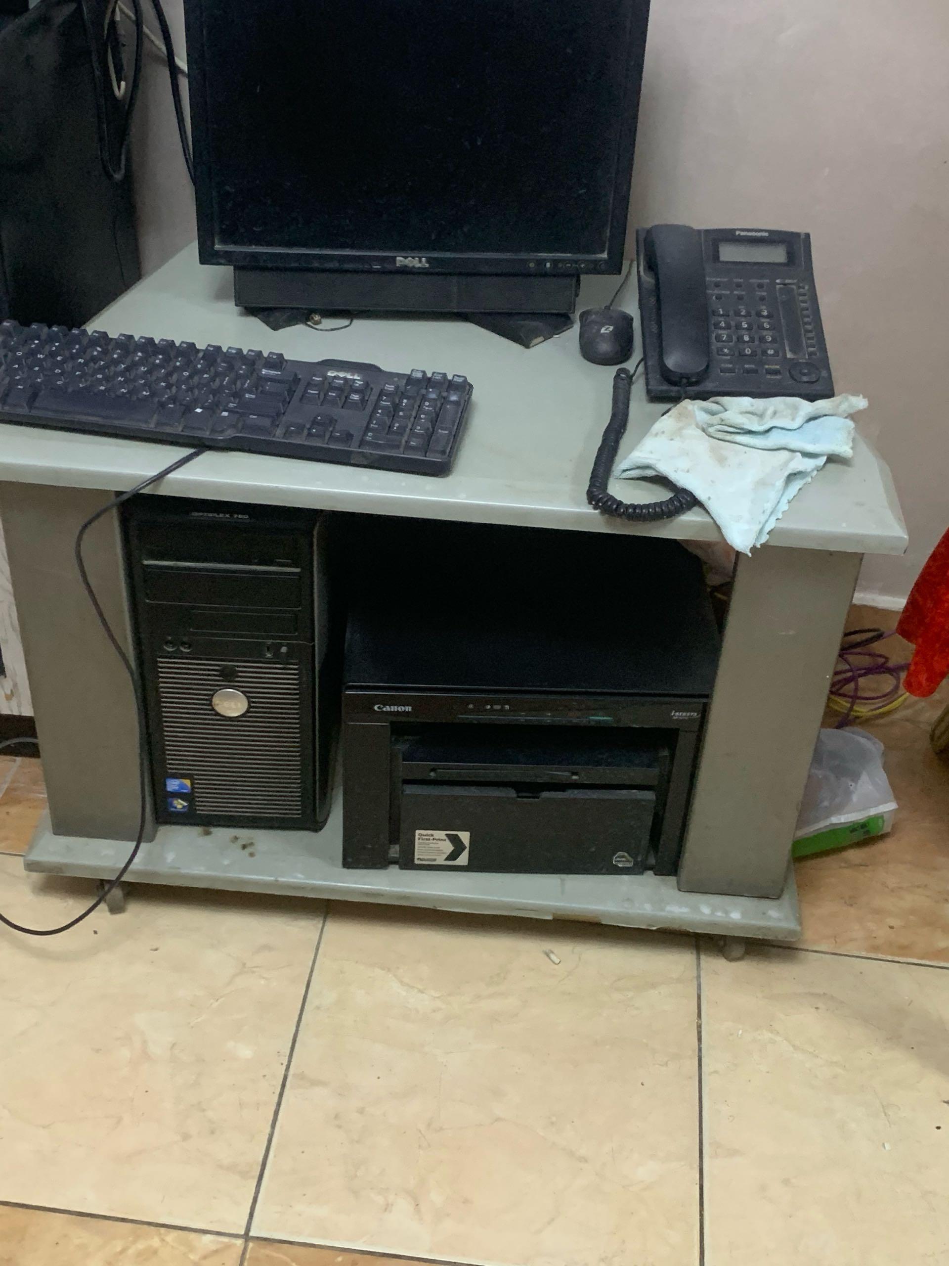 كمبيوتر دل وطابعه كانون وترابيزة كمبيوتر