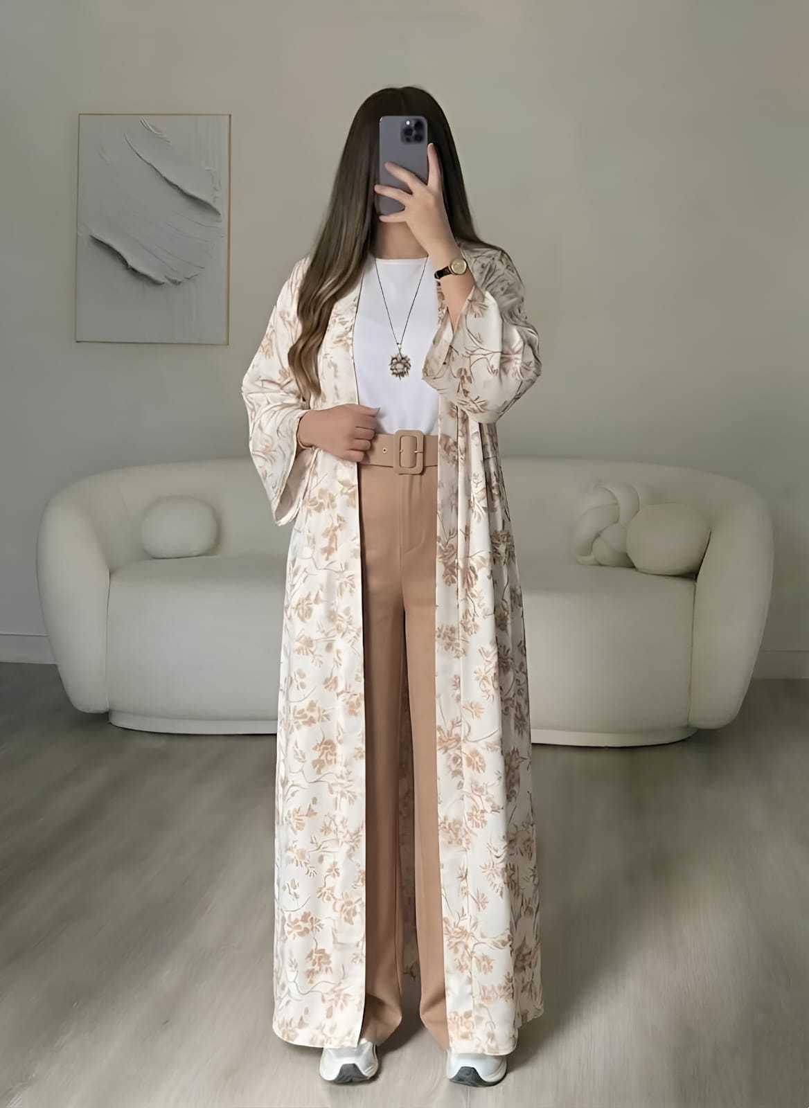 ​أوفر وأشيك صفقة ليكي! 💃 طقم 4 قطع كامل مش هتحتاجي معاه أي حاجة تانية، اطلبي قبل نفاد الكمية!