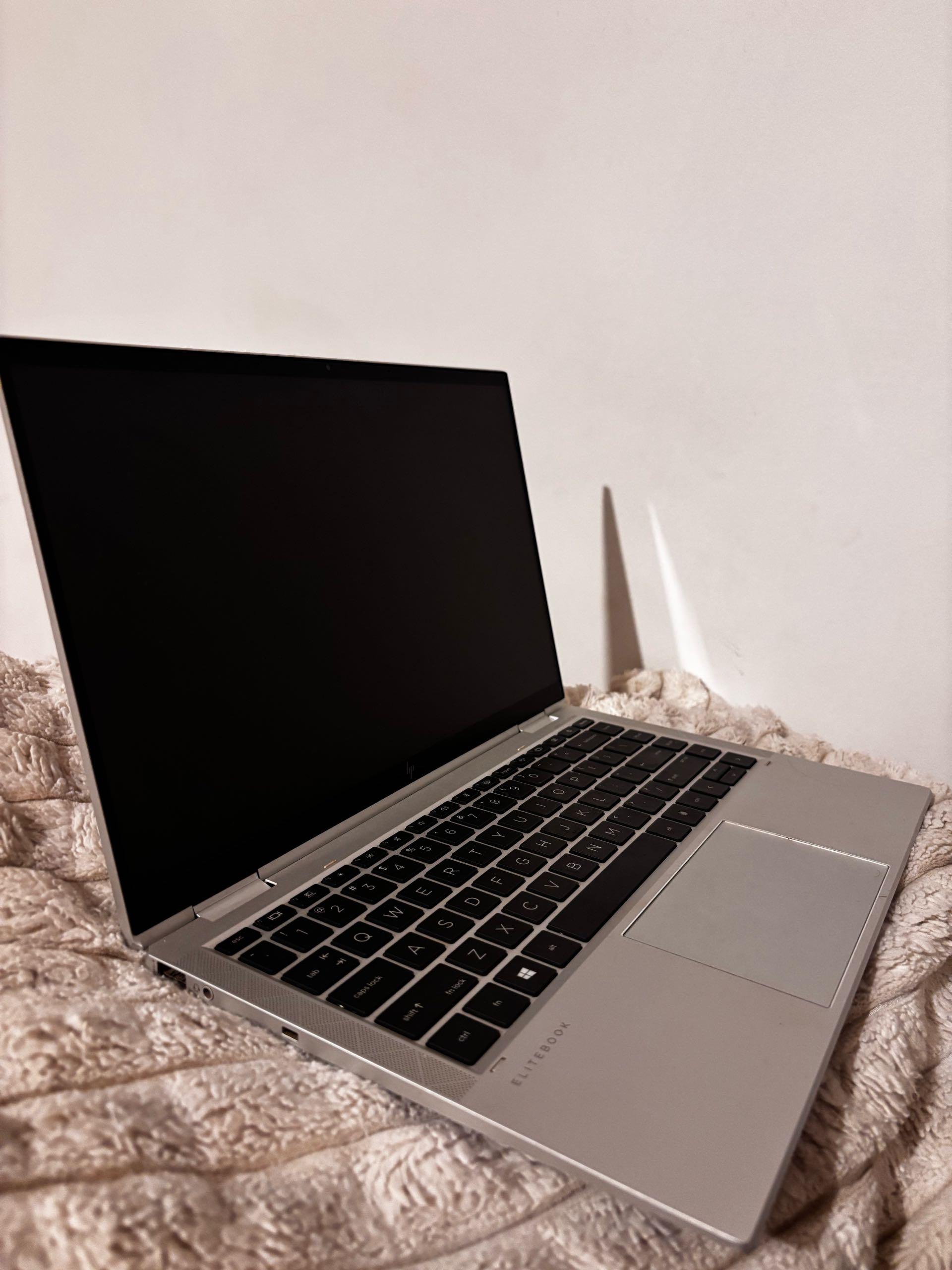 Hp Elitebook — 1/3