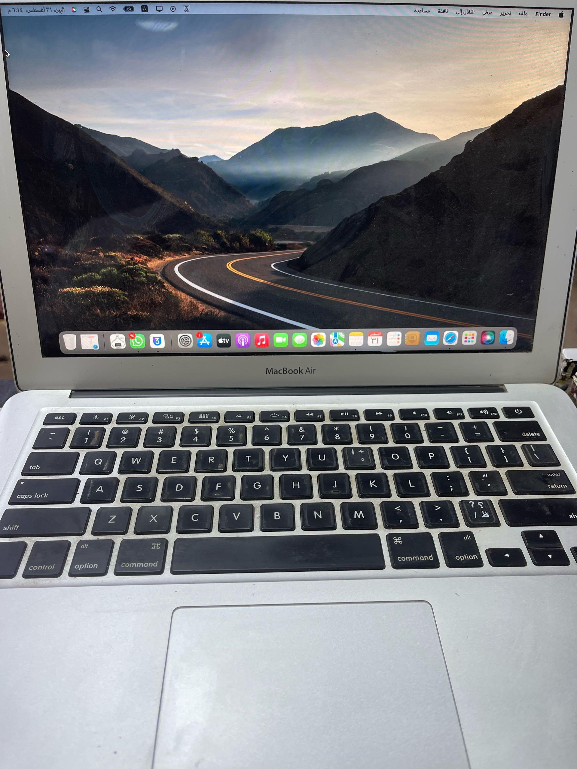 MacBook Air 2017 — 1/3