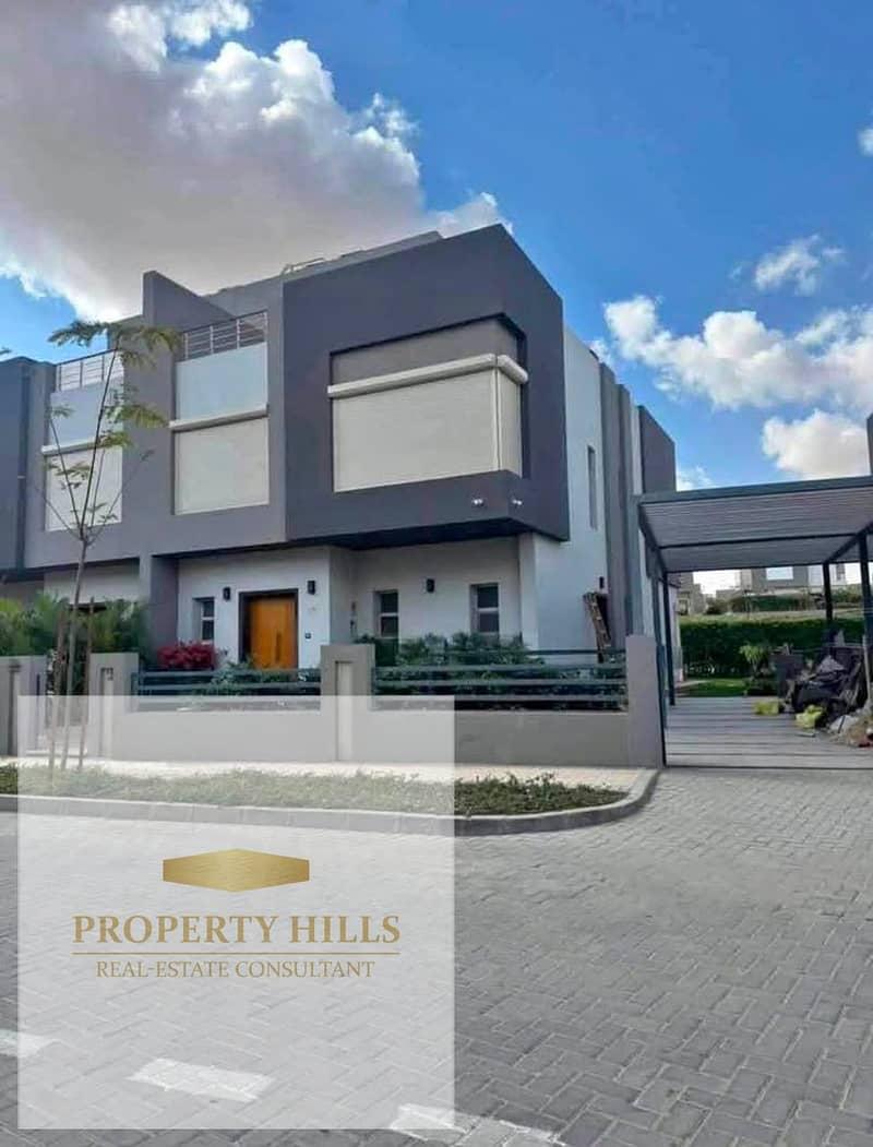 Villa in La Vista for sale at its old price, ready for viewing starting tomorrow. — 1/8