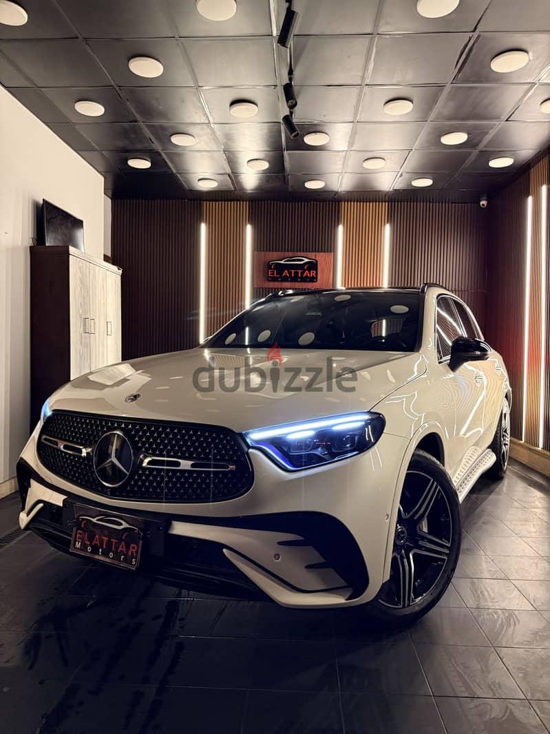 Mercedes-Benz GLC 300 2023 — 1/8