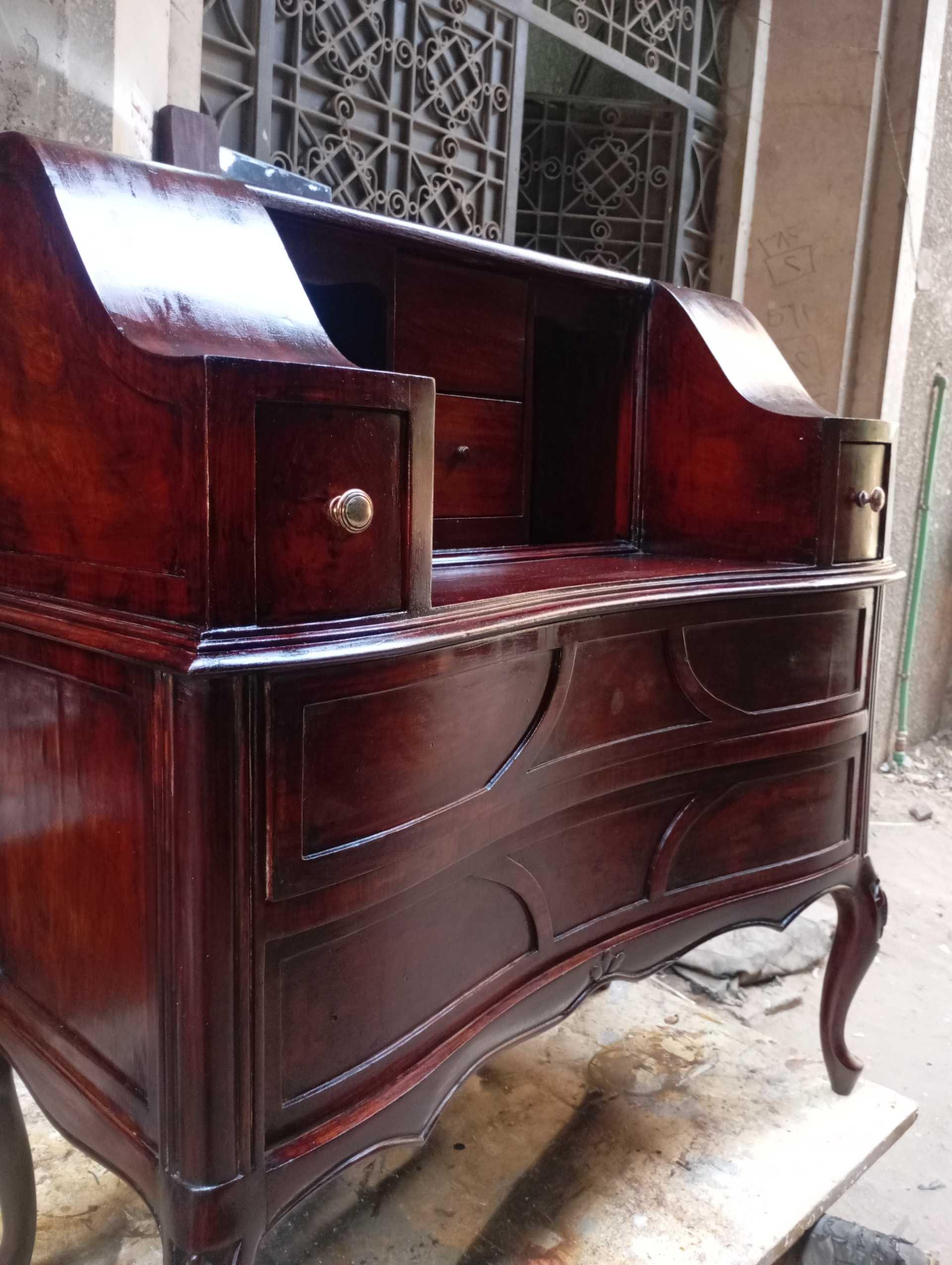 سكرتير خشب زان احمر 