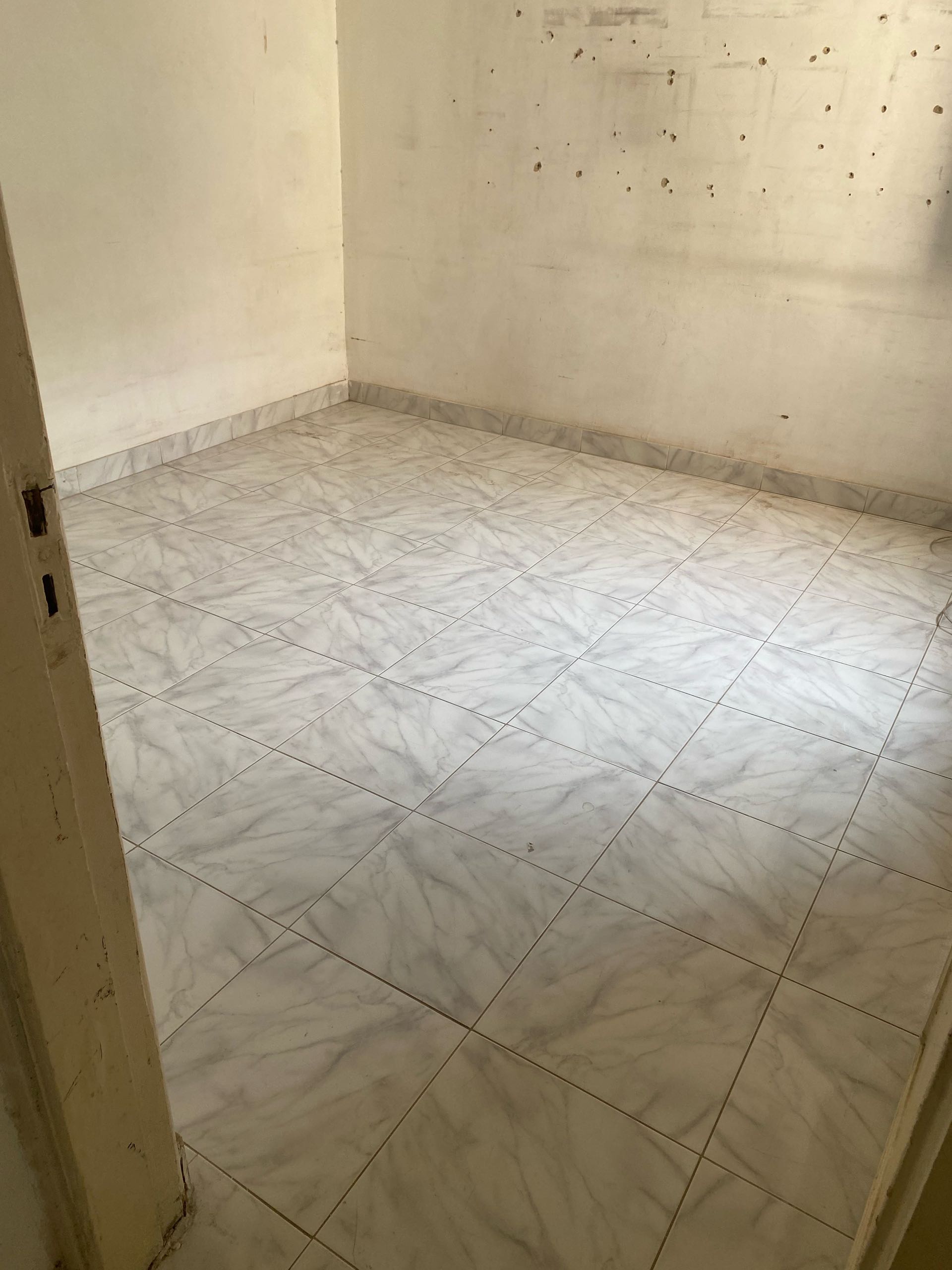 شقة ١٠٠ متر في عمارات الظباط حدايق حلوان