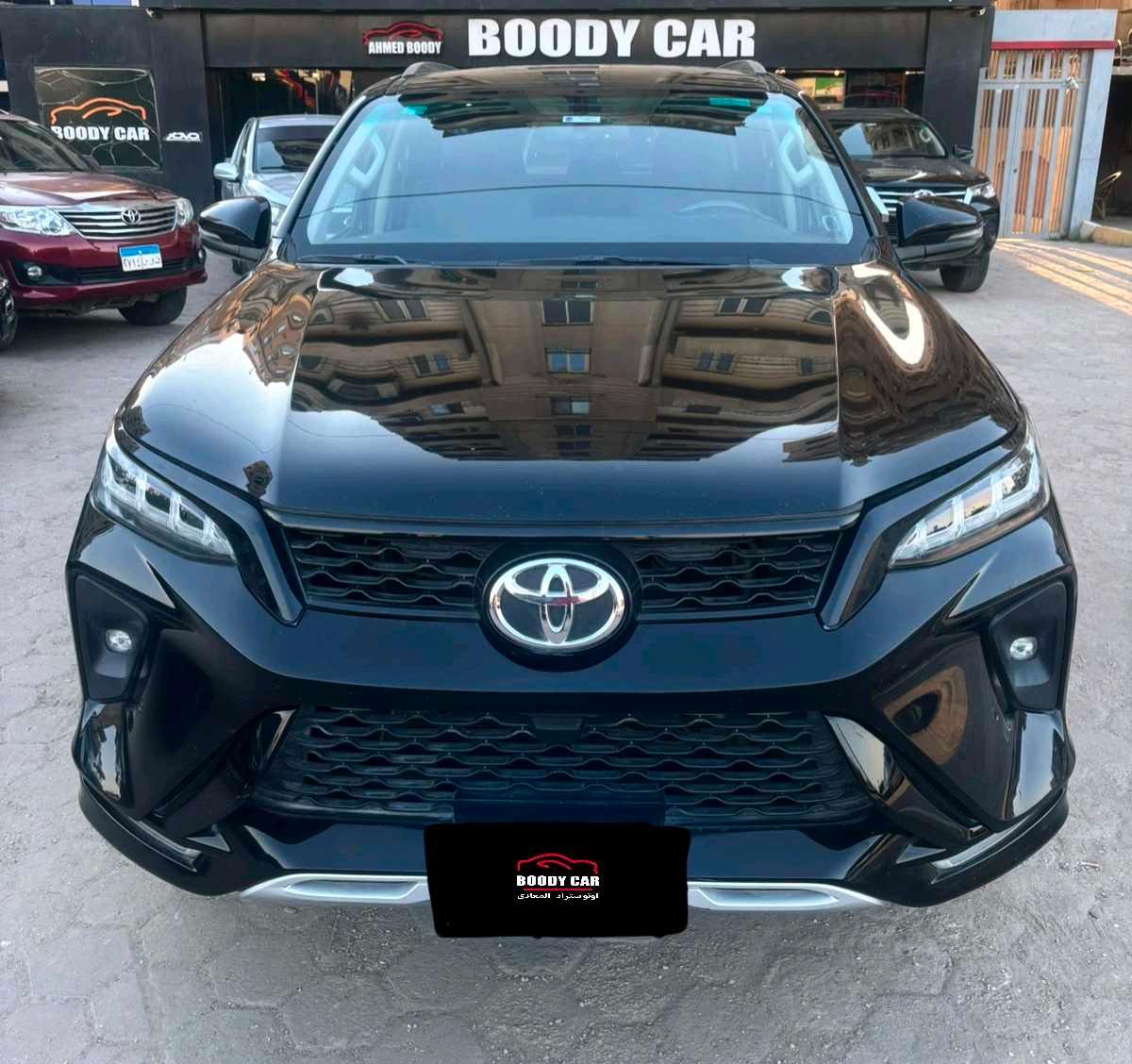 Toyota Fortuner 2023 Sport  — 1/14