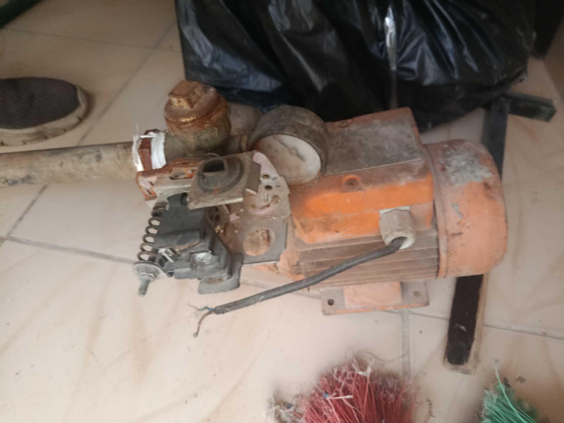 متور مياه لينز نص حصان 