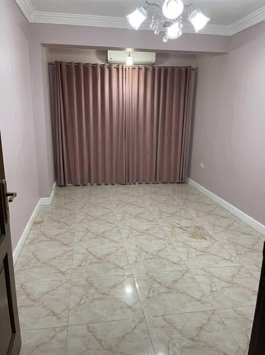 عقار سكني اربع  ادوار 