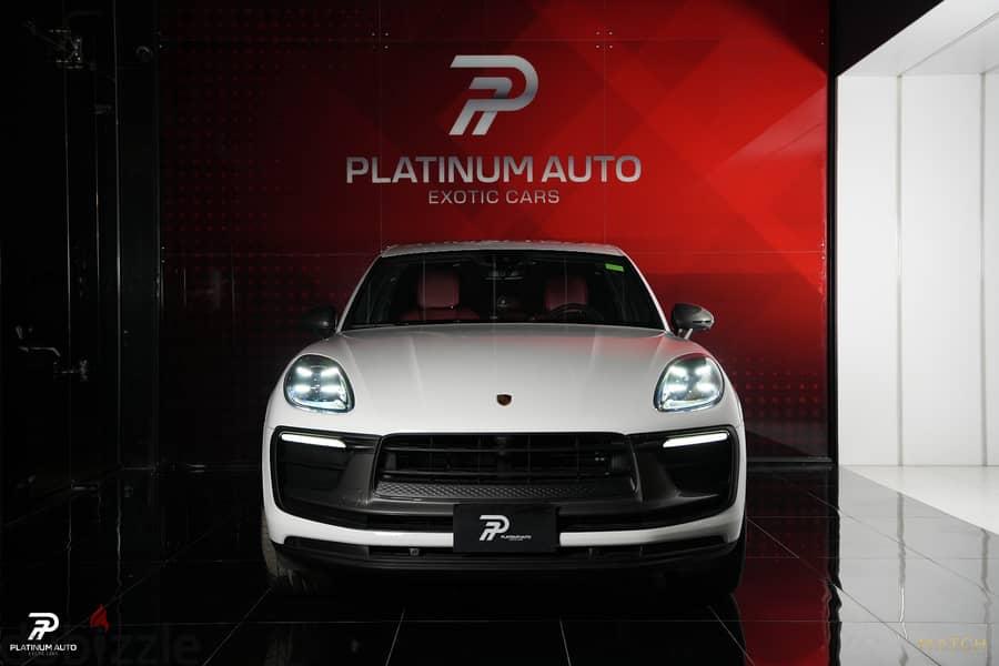 Porsche Macan 2026 — 1/8