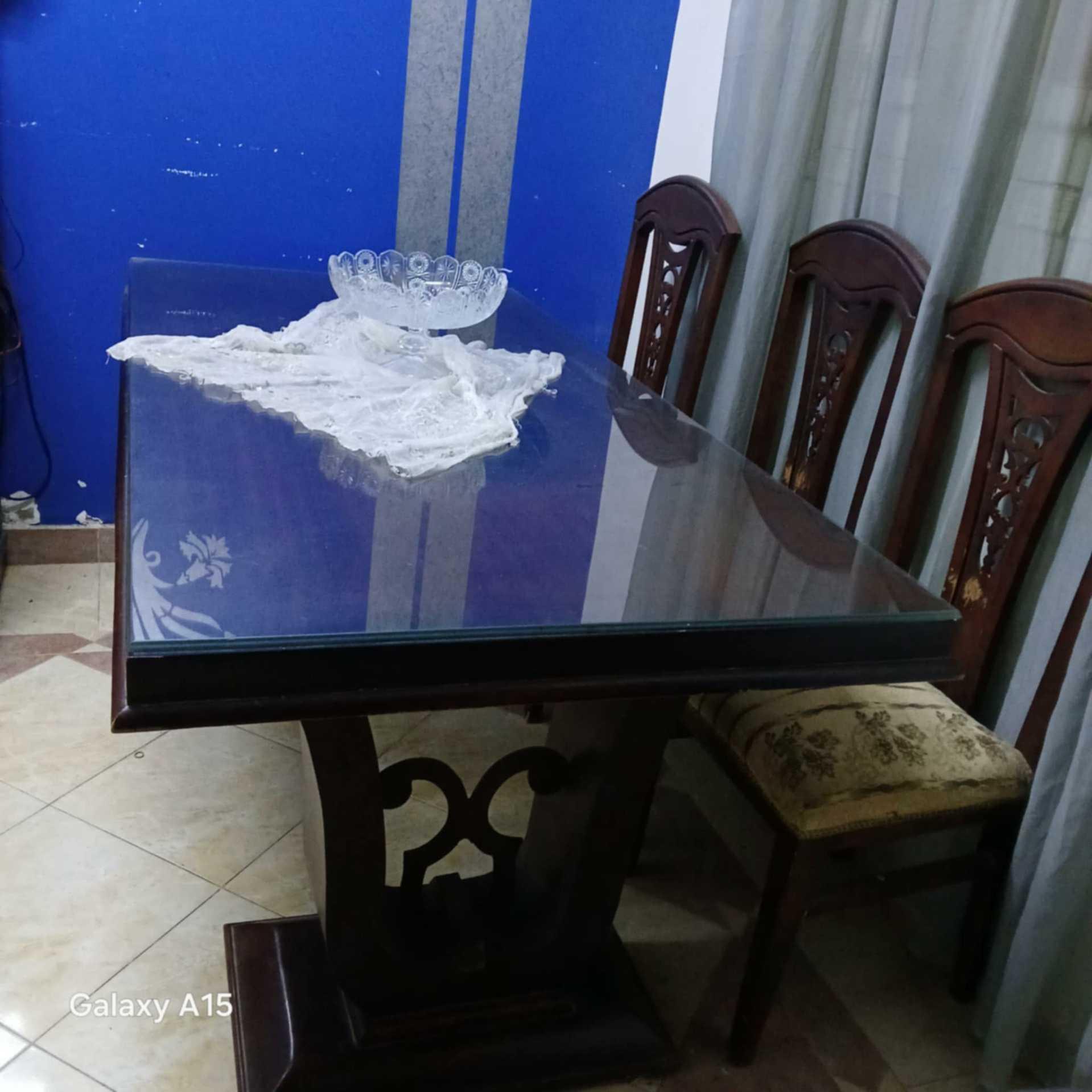 سفره ٦ كراسى 