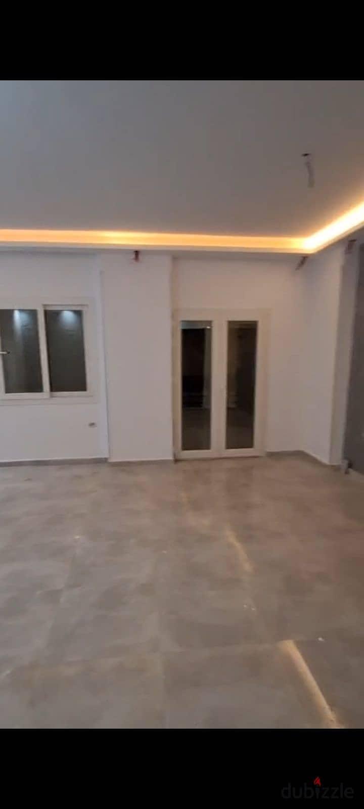 Apartment for rent unfurnished in Compound Kanarya next to Al Khamayel, Sheikh Zayed — 1/8