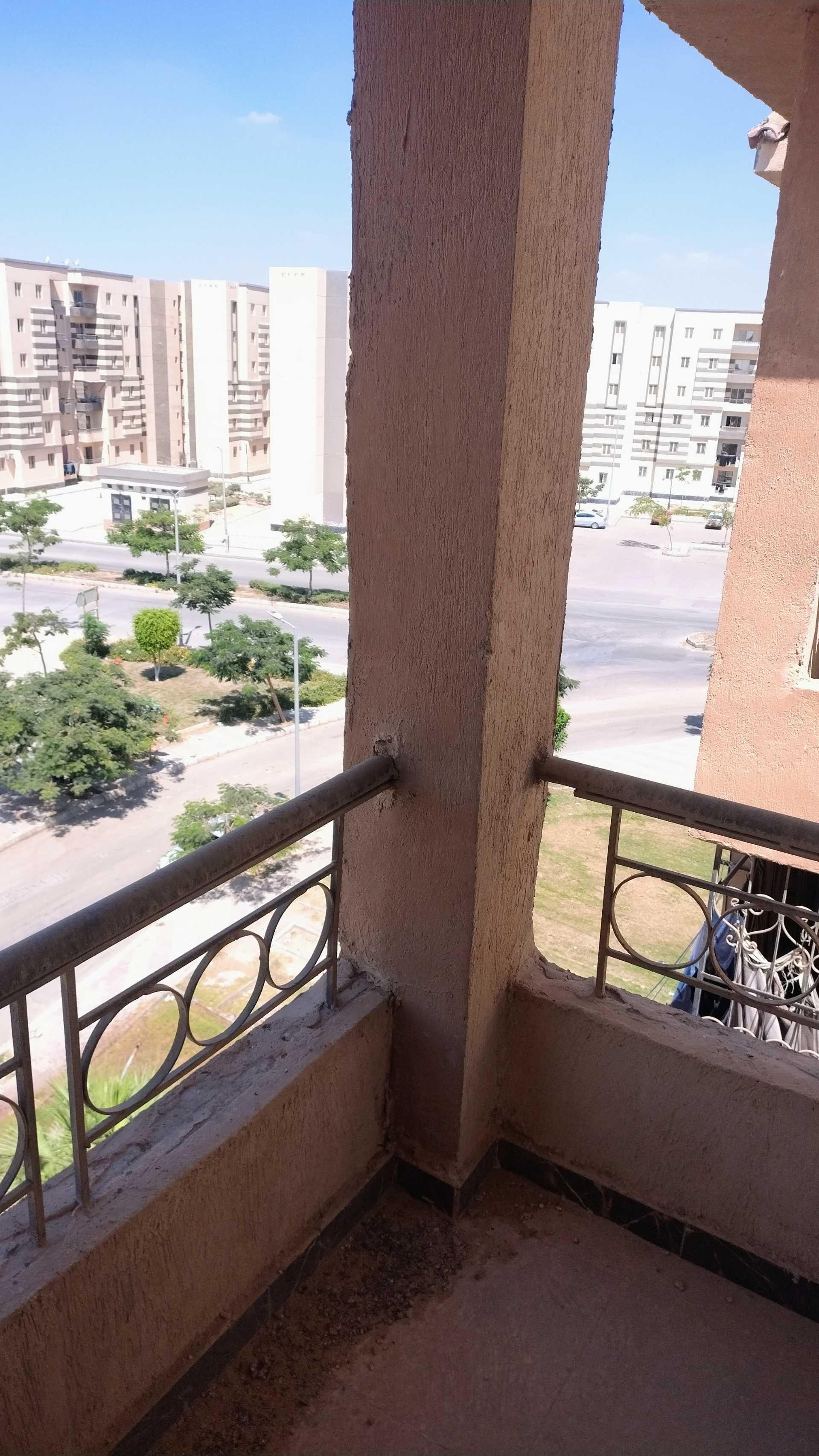 شقه للبيع 