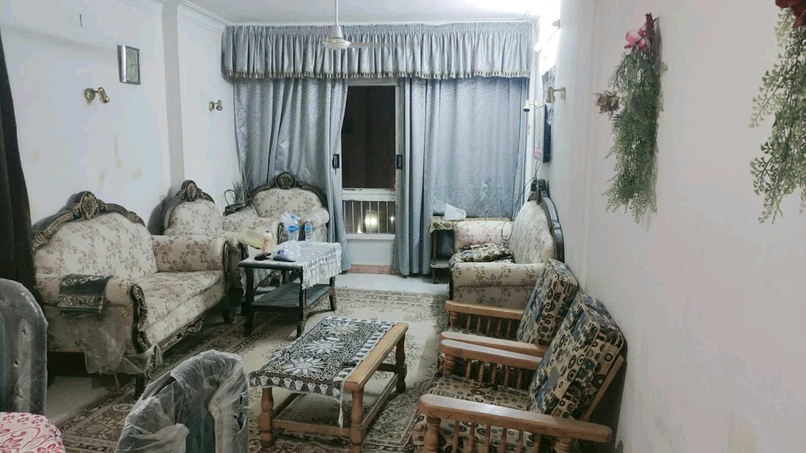 شقه — 1/3