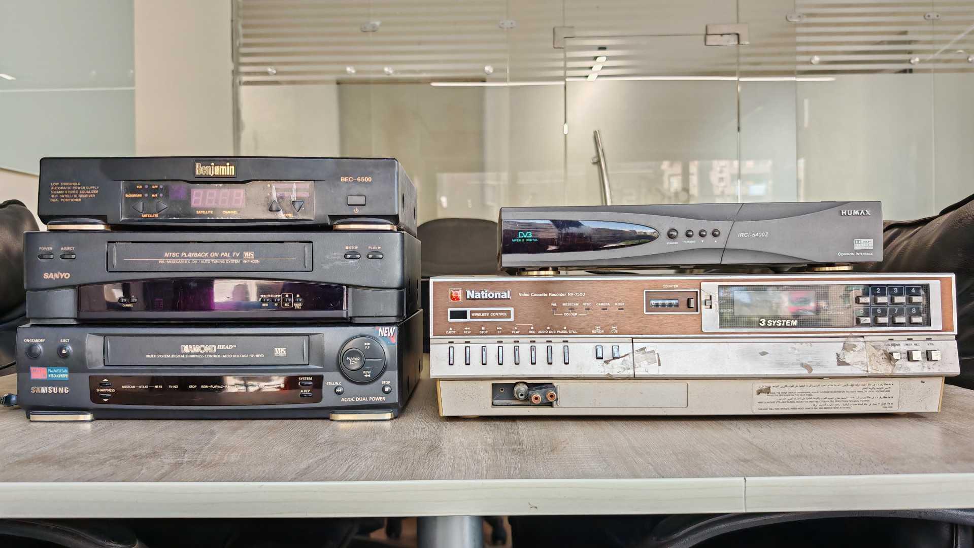 فيديو VHS — 1/2
