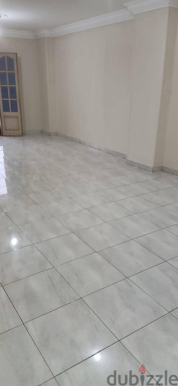 شقه مسجله شهر عقاري للبيع — 1/4