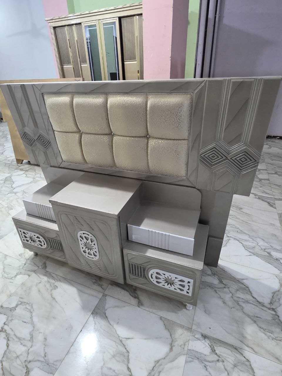 غرفة نوم كامله  — 1/13