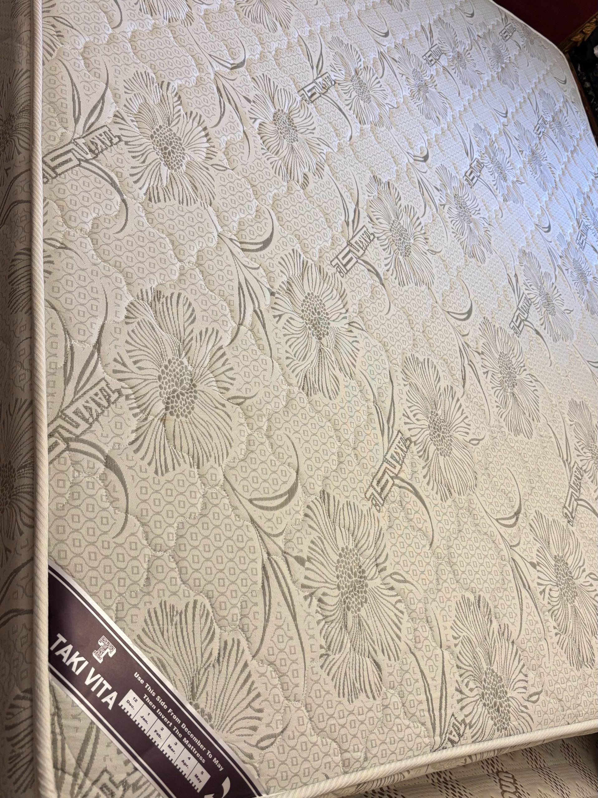 Taki Vita Mattress