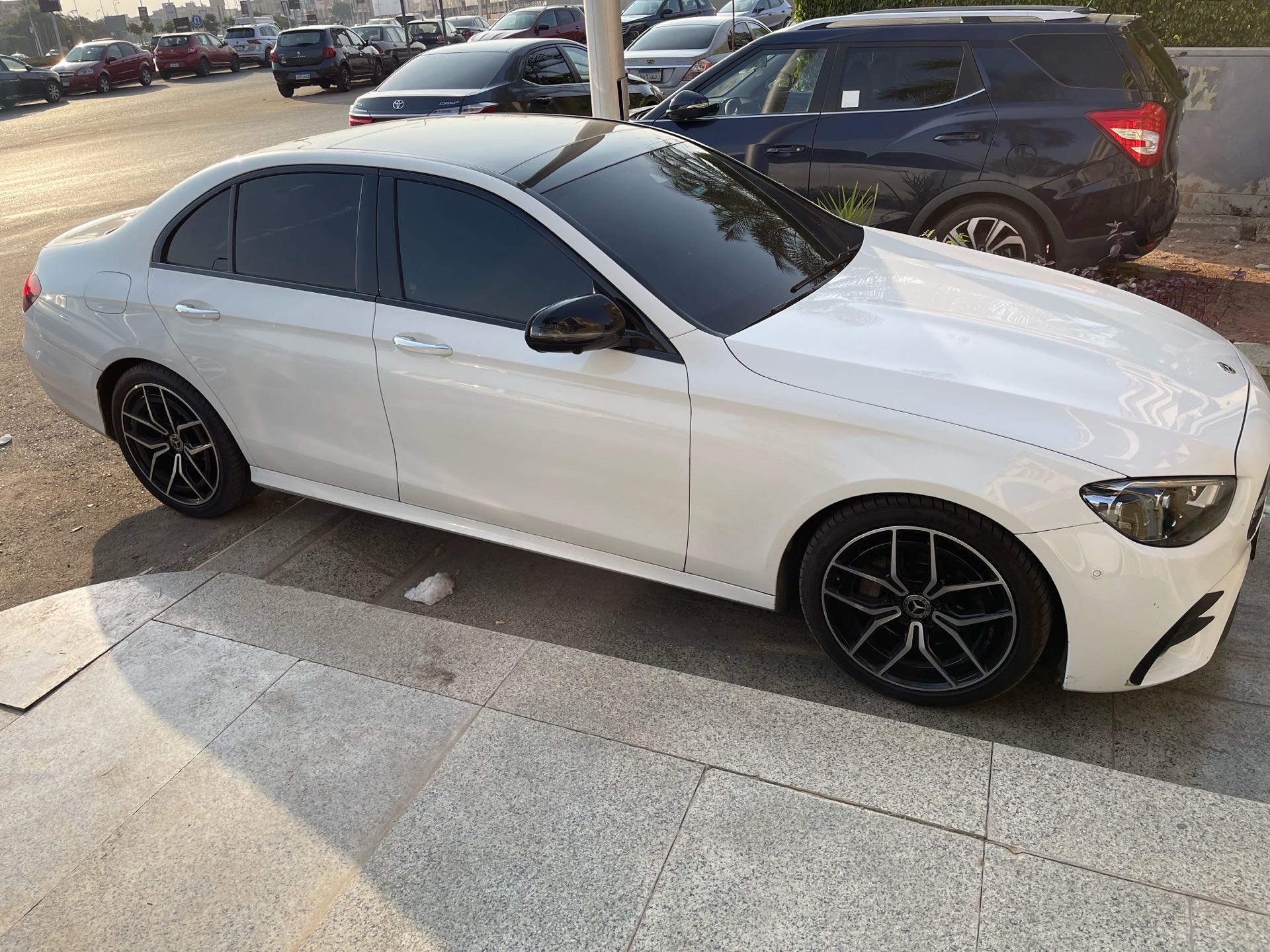 Mercedes E200 2023 — 1/4