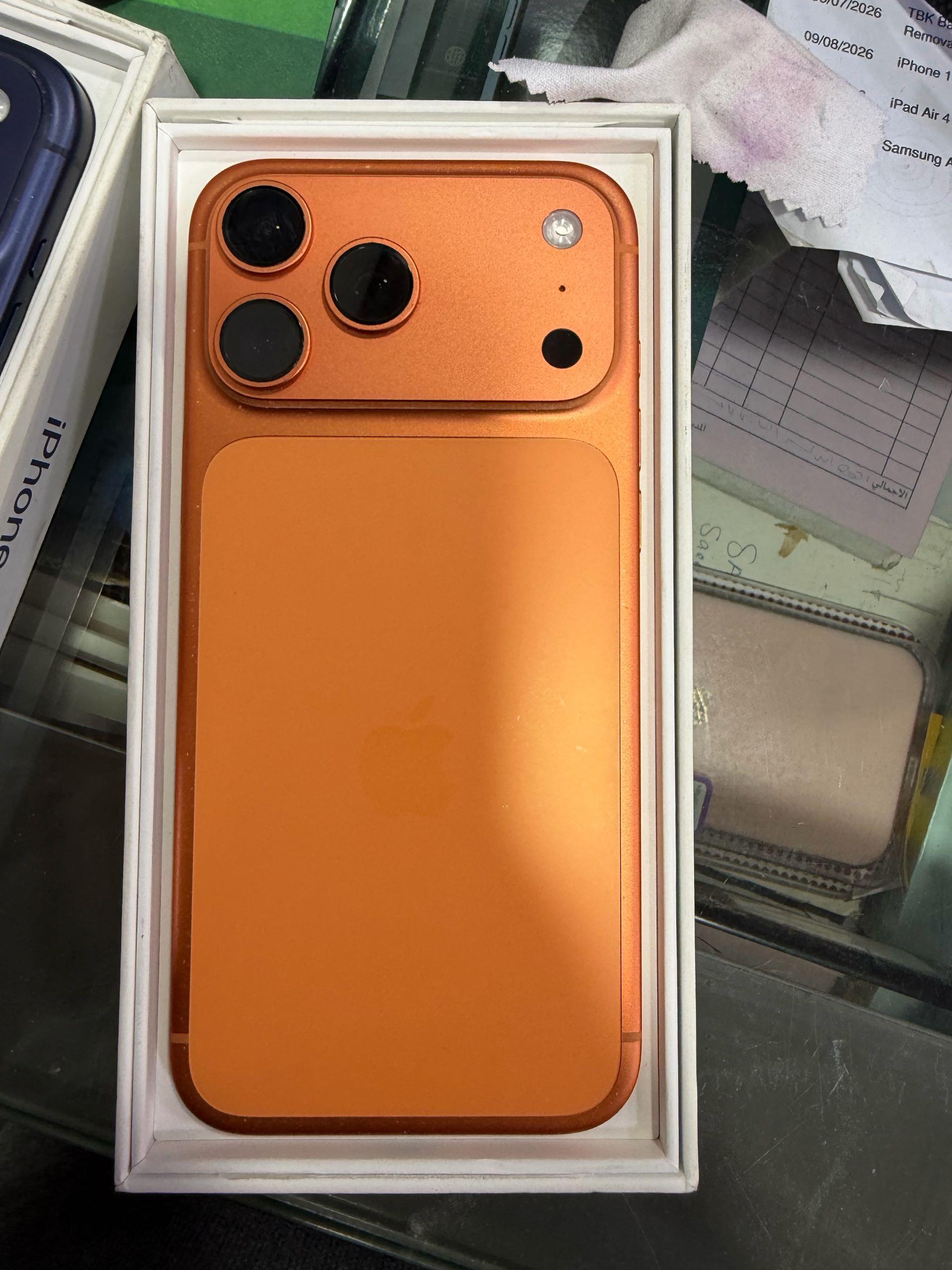 17 Pro Max 512 Orange ABM  — 1/2