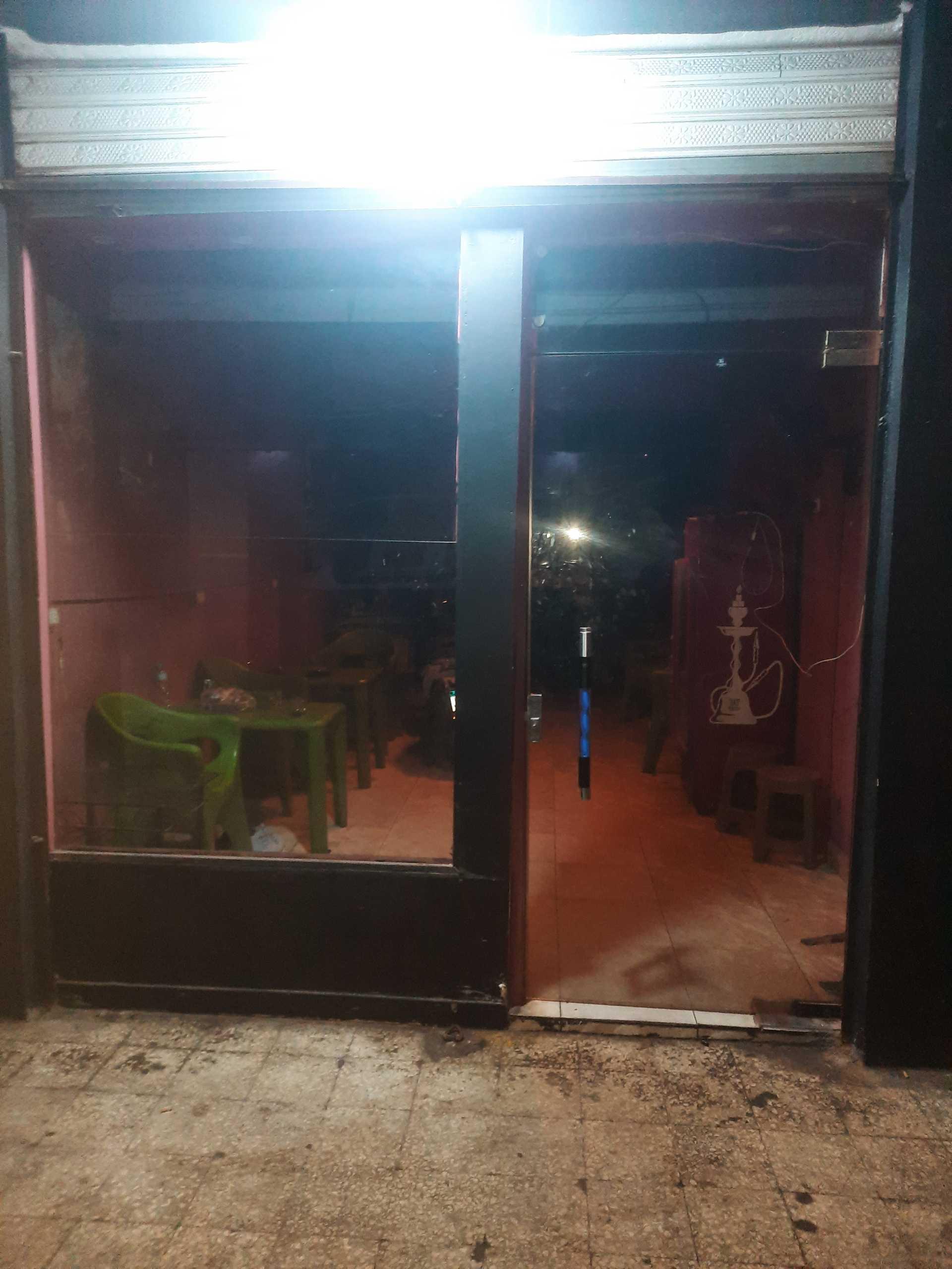 باب زجاج سيكريت 
