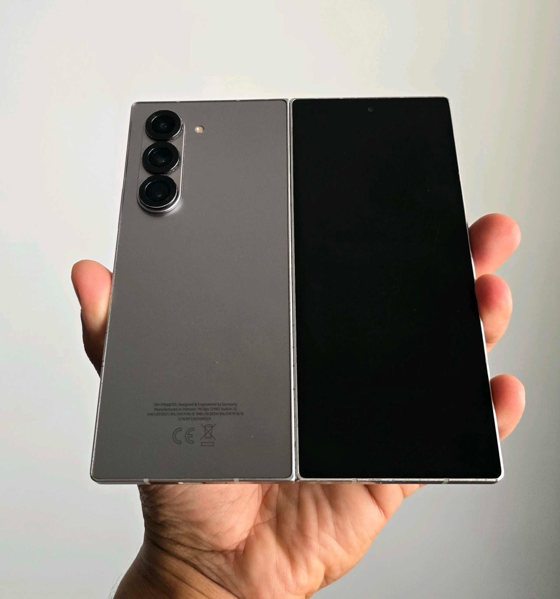 Samsung Z Fold 6 512 — 1/11