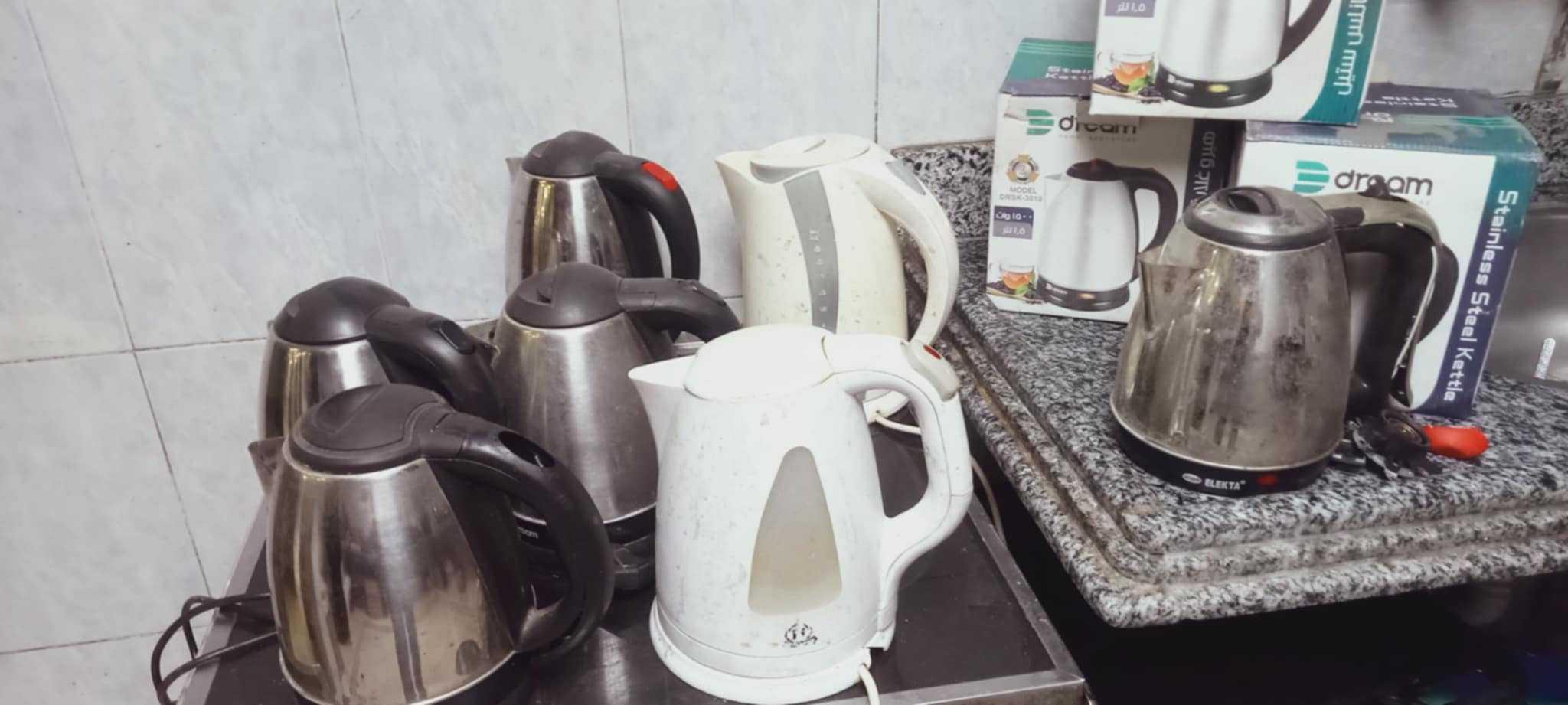 غلايات مياه صغيرة وكبيرة تحتاج صيانة 