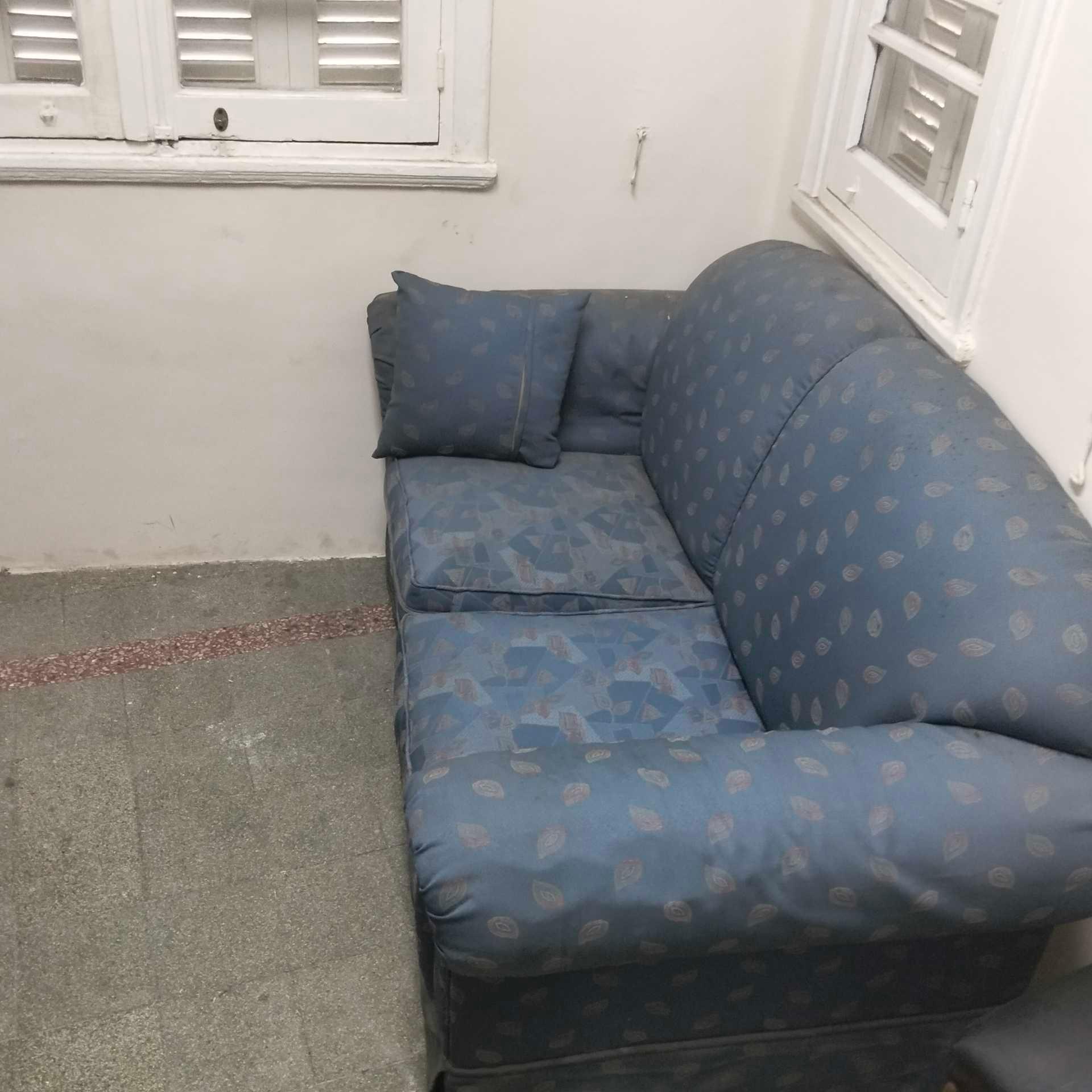 انتريه ٢ فوتيه و ٢ كنبة — 1/4
