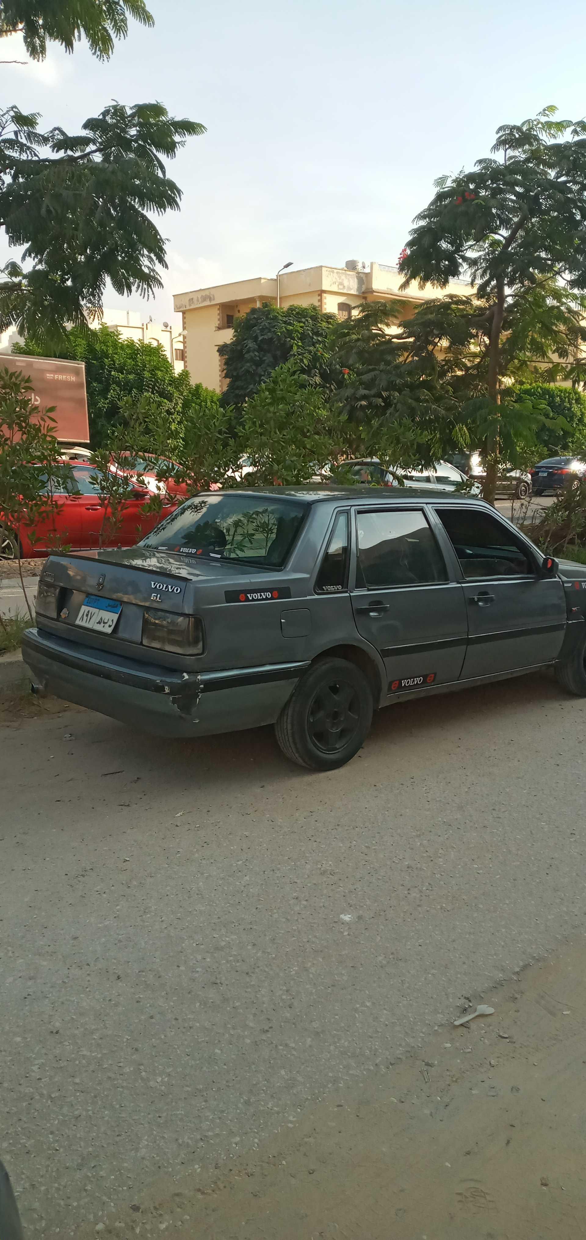 Volvo 460 Gl — 1/7