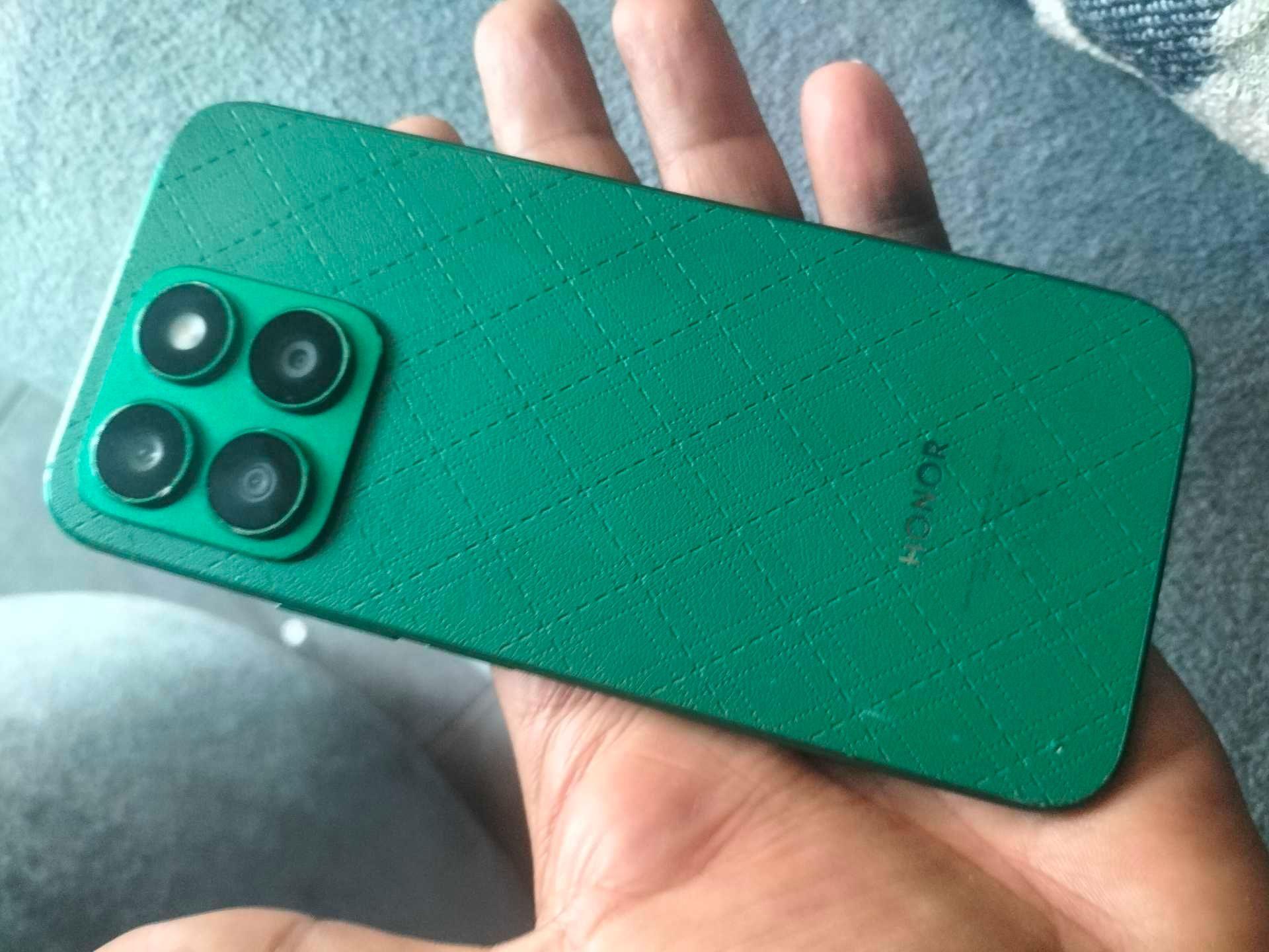موبايل هونر X8b — 1/10
