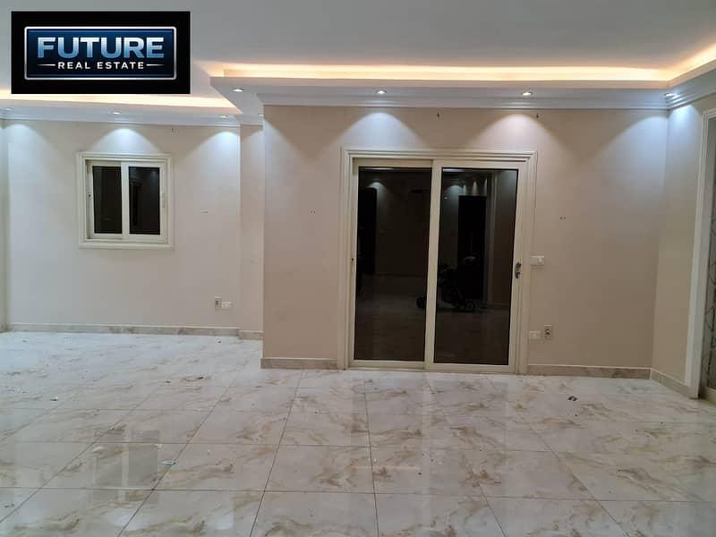 220 m apartment in the Ninth Neighborhood Villas in the First Settlement, New Cairo — 1/8