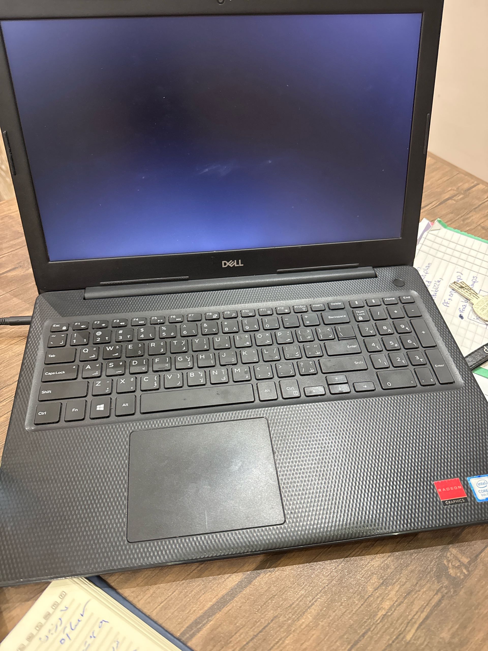 Laptop  — 1/2