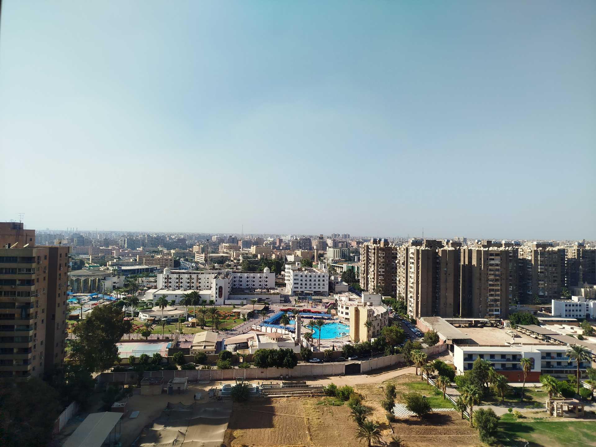 للايجار سكنى أو إدارى عمارات العبور صلاح سالم بجوار مترو الانفاق  — 1/2