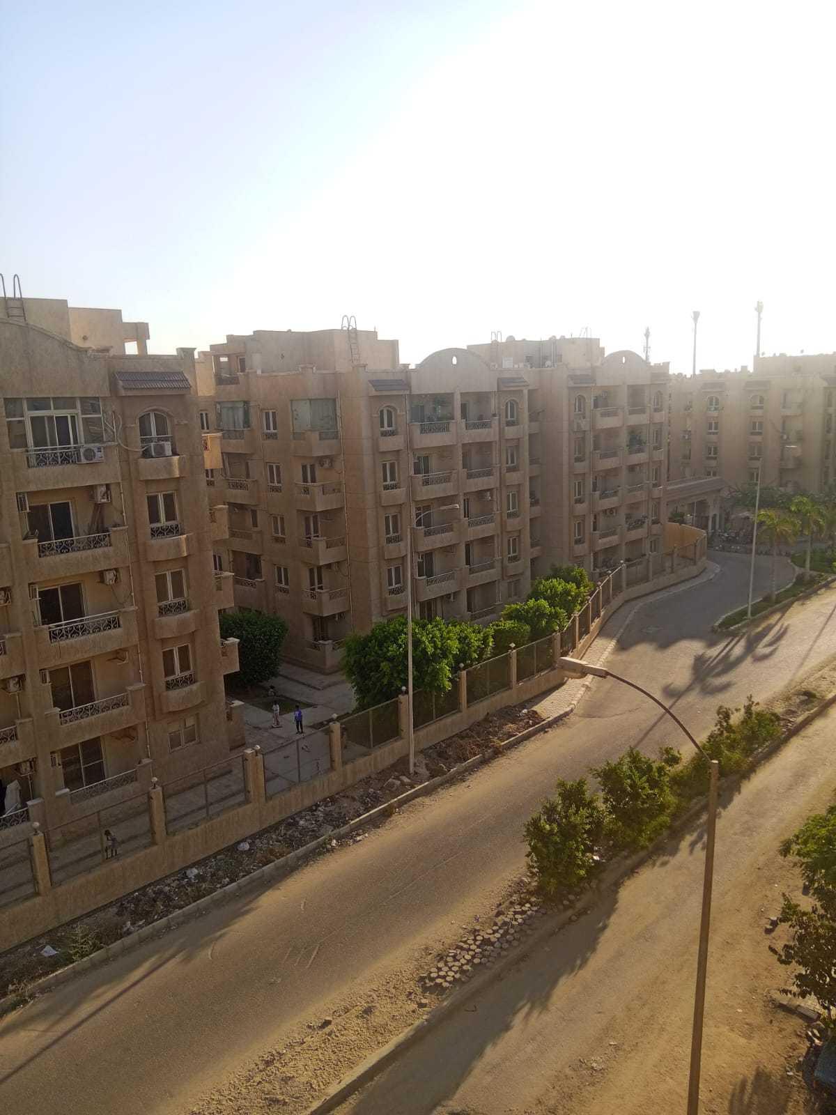 شقه 200م جراند سيتي الحي الرابع اكتوبر