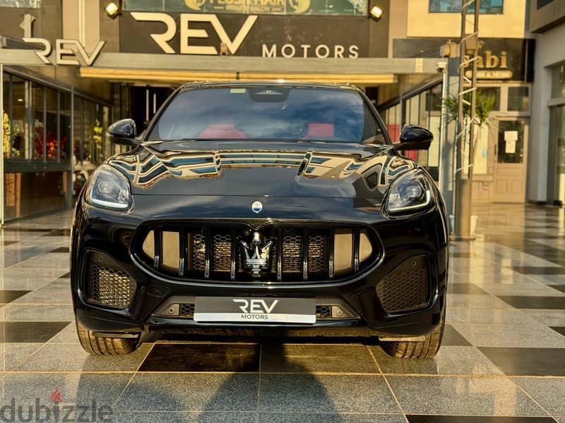 Maserati grecale Modena 2025 1.300 km agency warranty — 1/4